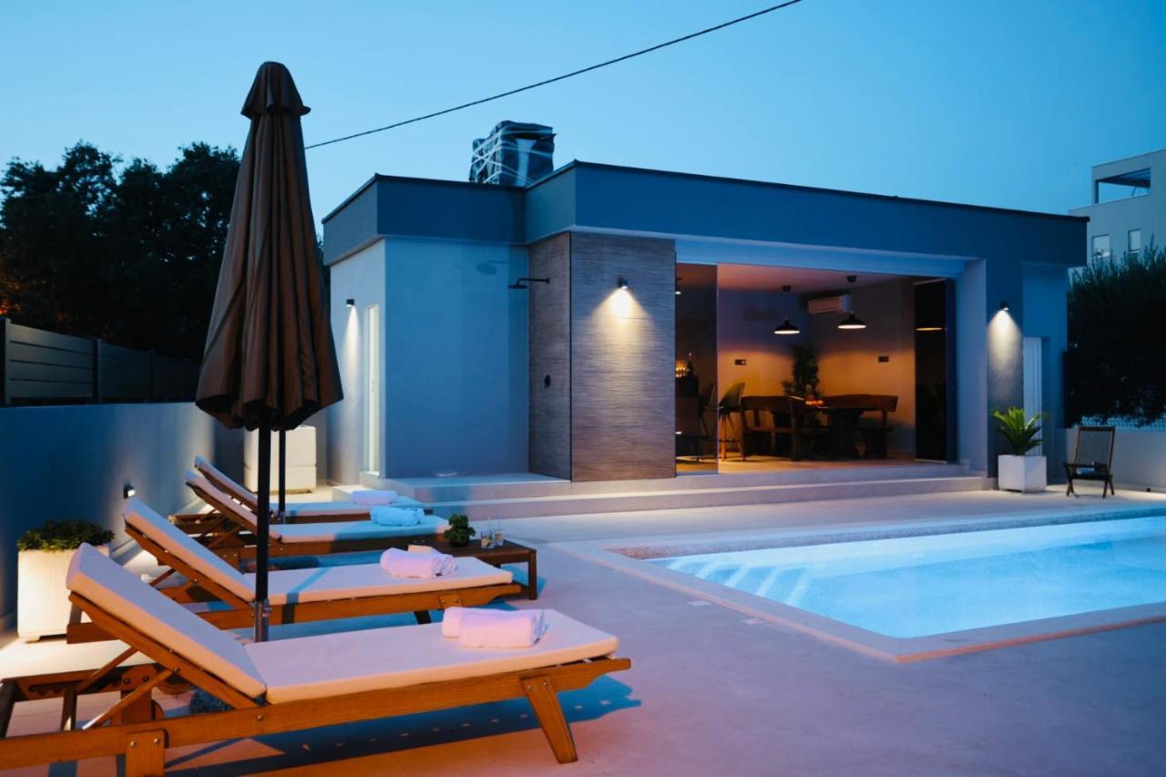 Holiday Home Tia Split Eksteriør bilde
