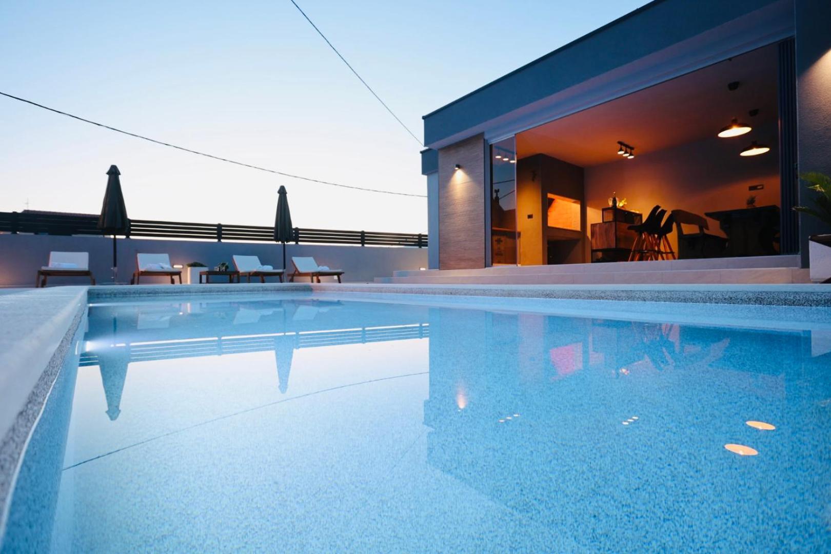 Holiday Home Tia Split Eksteriør bilde